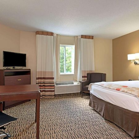 Mainstay Suites Detroit 法明顿山 外观 照片